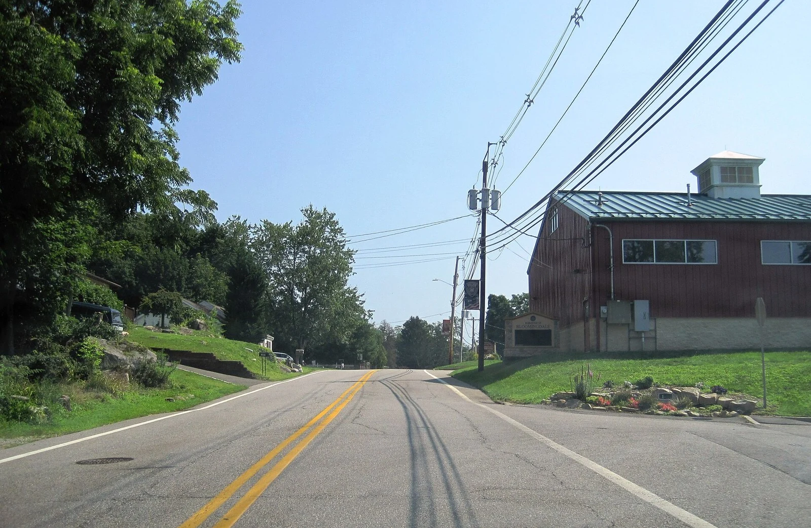 Bloomingdale Borough Hall viewed from Union Avenue in Bloomingdale, New Jersey