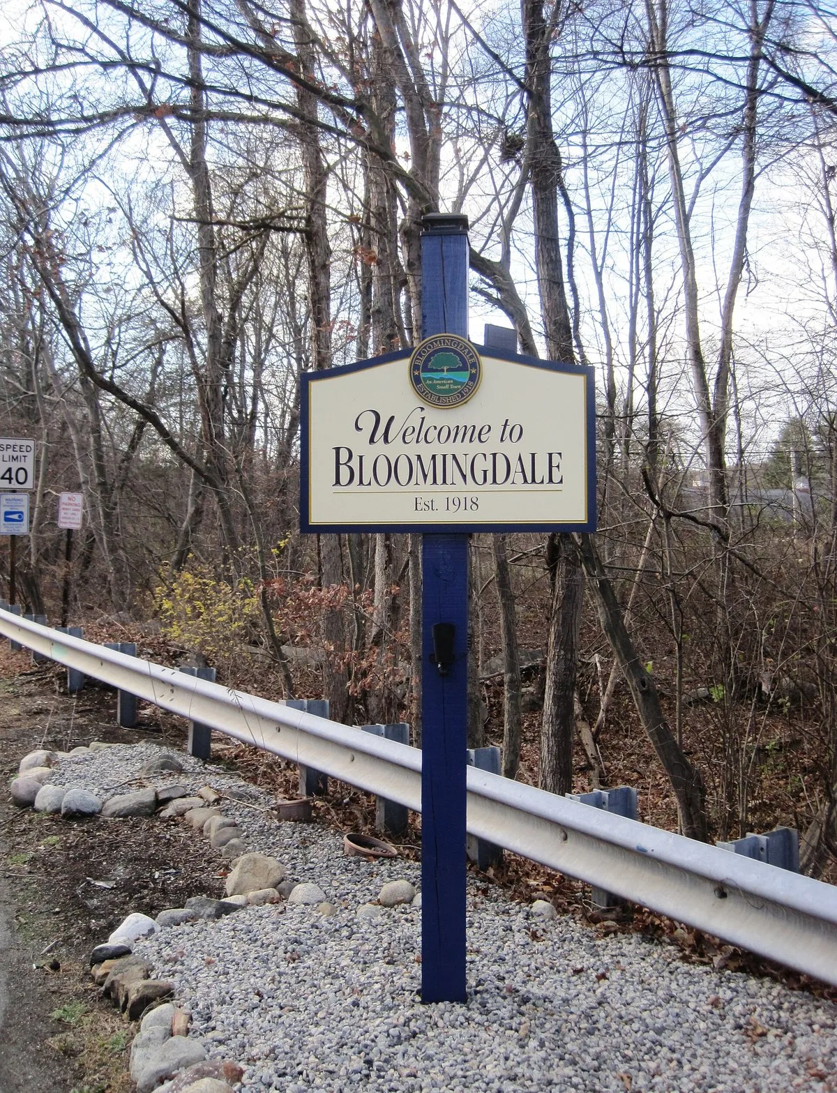 Welcome to Bloomingdale sign along Union Avenue in Bloomingdale, New Jersey